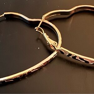 Heart shaped tri-color Brazilian gold earrings. Mon tarnish.